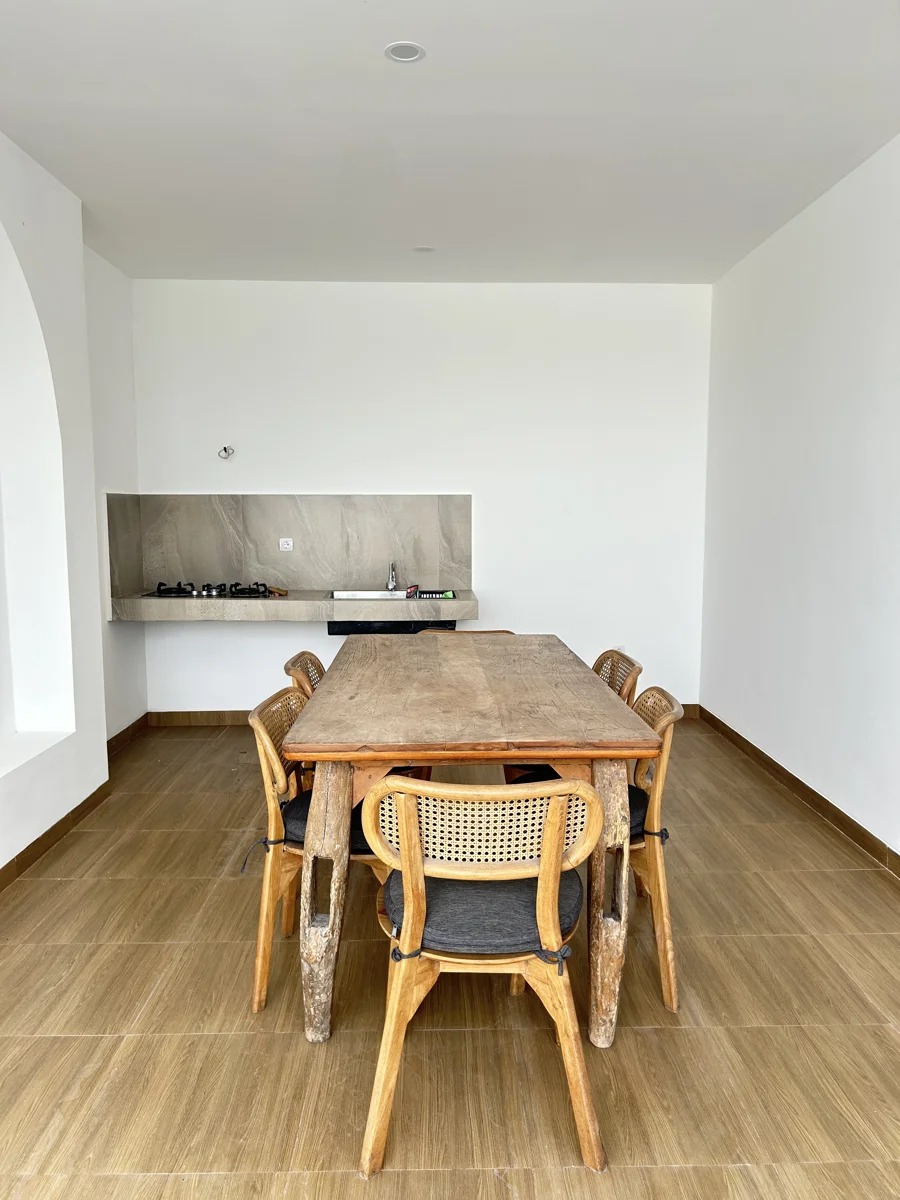 Unfurnished villa for Rent in lyma beach