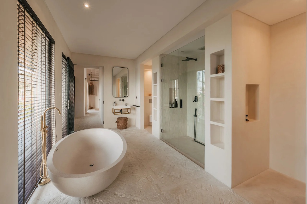 6BR Luxury Villa Near Seseh Beach