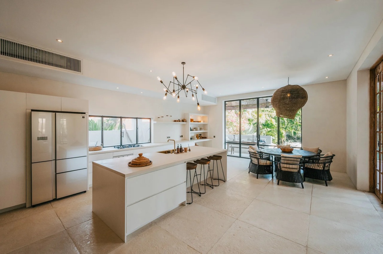 6BR Luxury Villa Near Seseh Beach