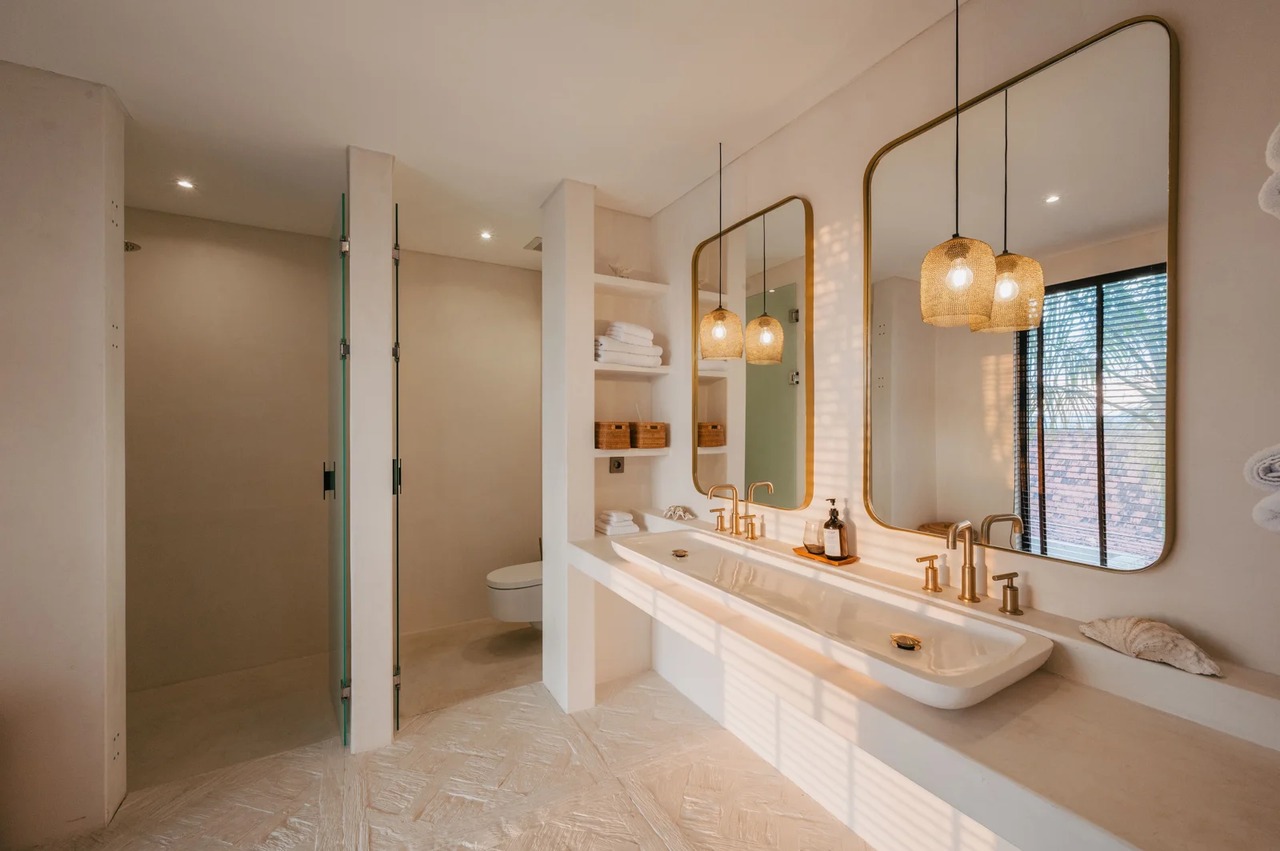 6BR Luxury Villa Near Seseh Beach