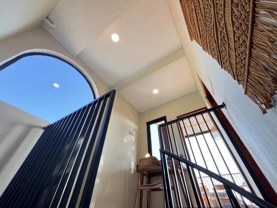 Modern 3BR Villa w/ Rooftop & Pool