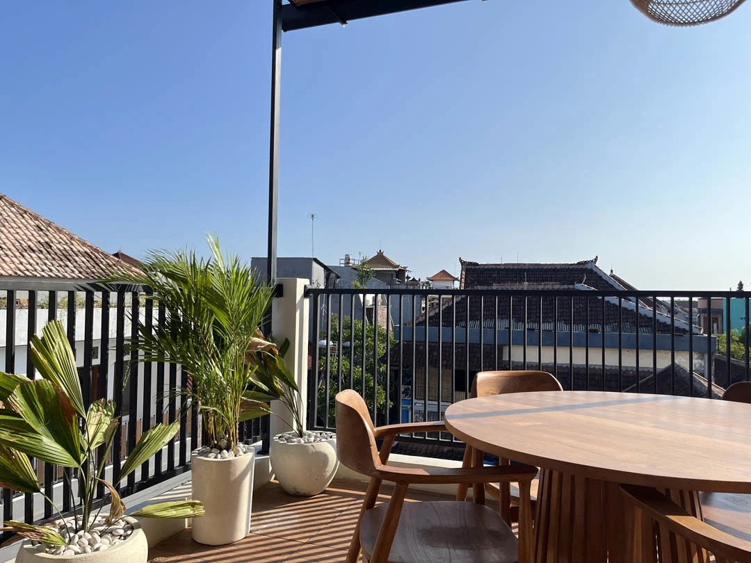 Modern 3BR Villa w/ Rooftop & Pool