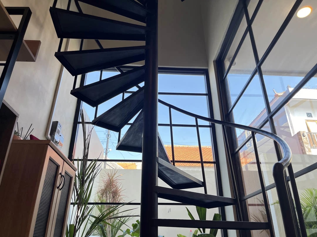Modern 3BR Villa w/ Rooftop & Pool