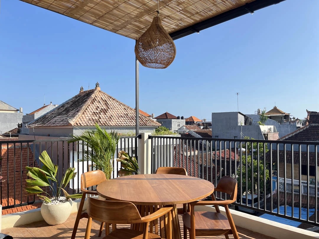Modern 3BR Villa w/ Rooftop & Pool