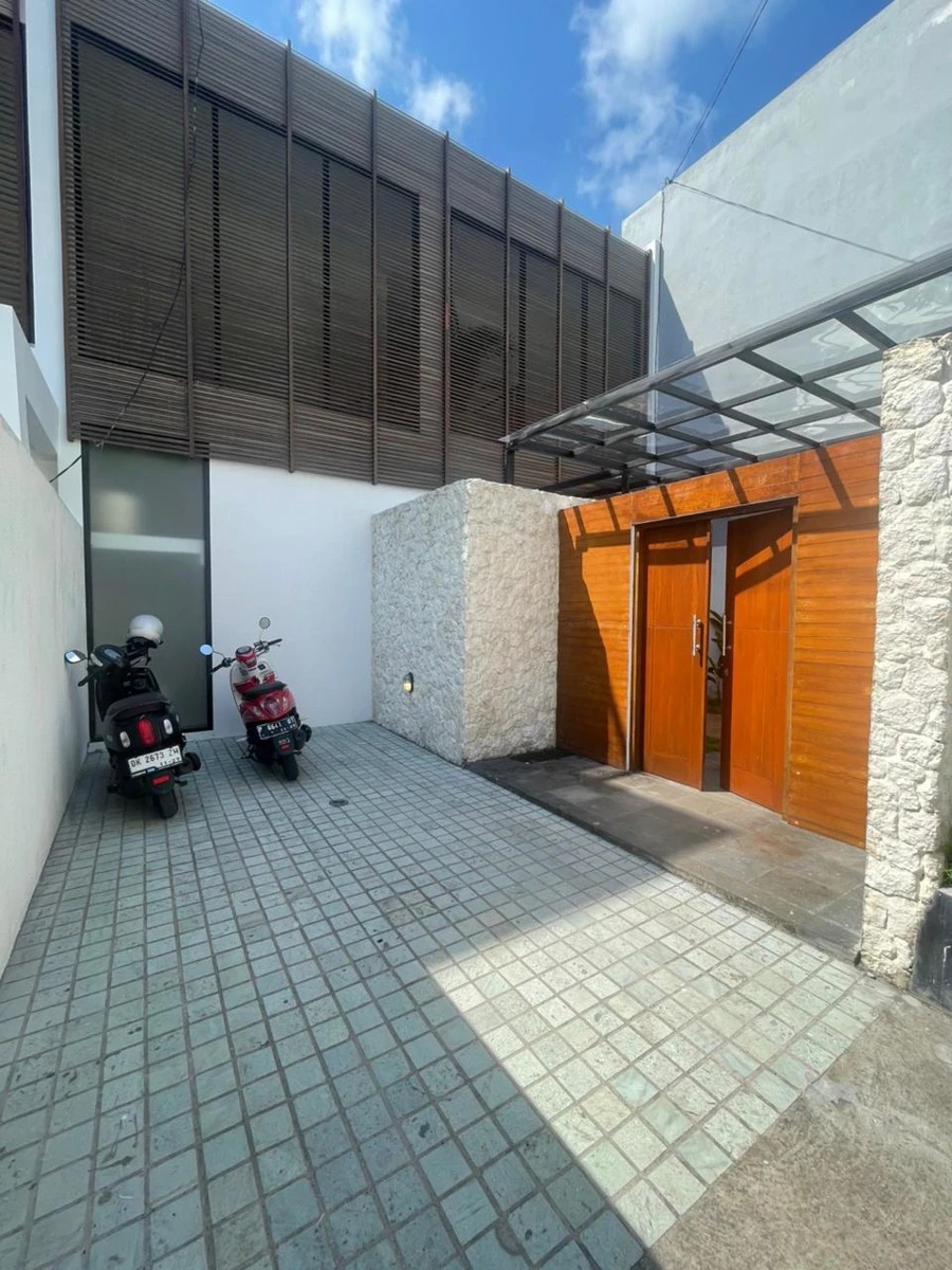 DO 14 - VILLA FOR SALE IN NUSA DUA BALI