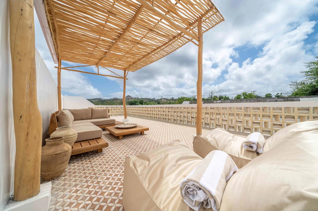 Modern 2BR Villa w/ Private Pool and Sun