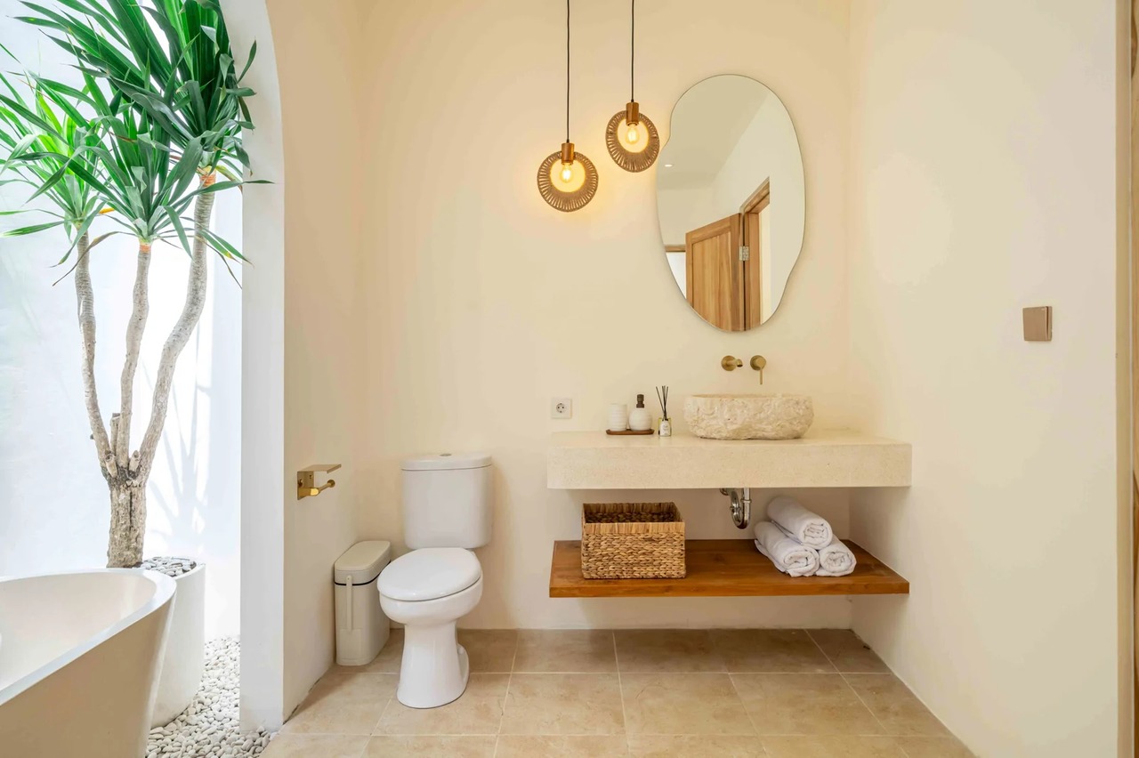 Modern 2BR Villa w/ Private Pool and Sun