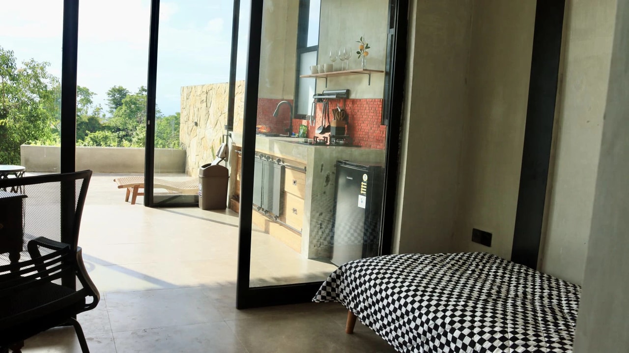 Rustic Tropical 2BR Townhouse w/ Ocean