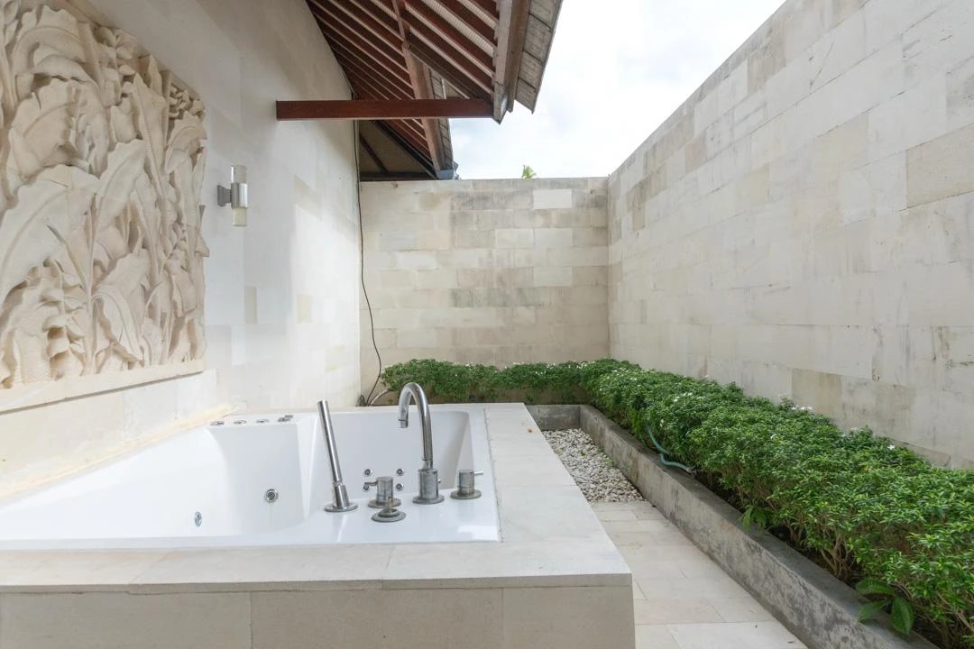 4 BEDROOM VILLA IN BABAKAN, IDR 55 MILL
