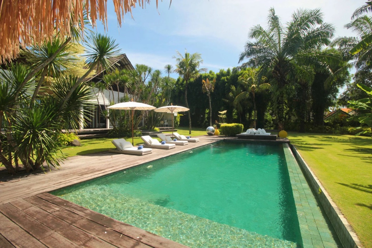 Extraordinary 5-Bedroom Villa in Berawa
