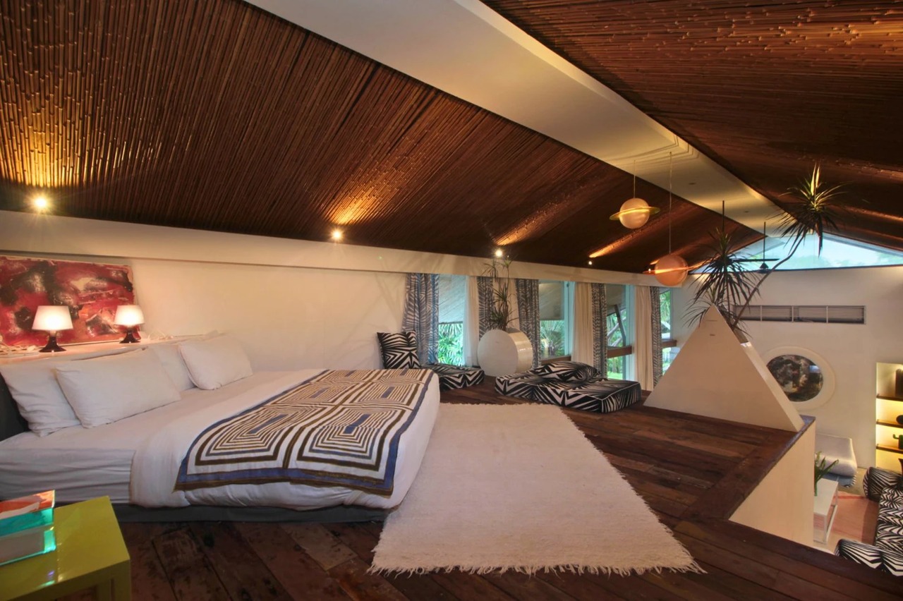 Extraordinary 5-Bedroom Villa in Berawa
